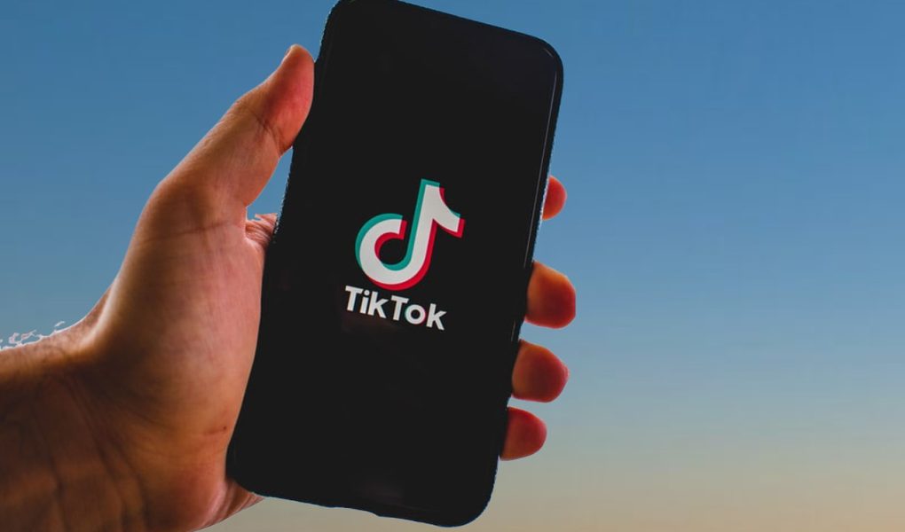 10 Creative Ways to Utilize ChatGPT on TikTok