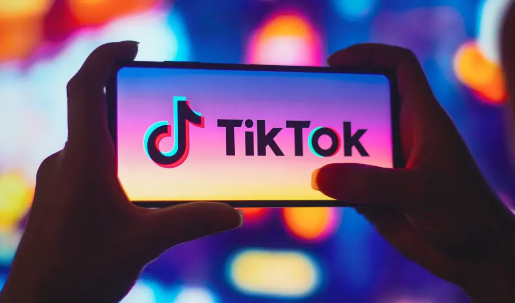 How to Use ChatGPT to Create Viral TikTok Videos